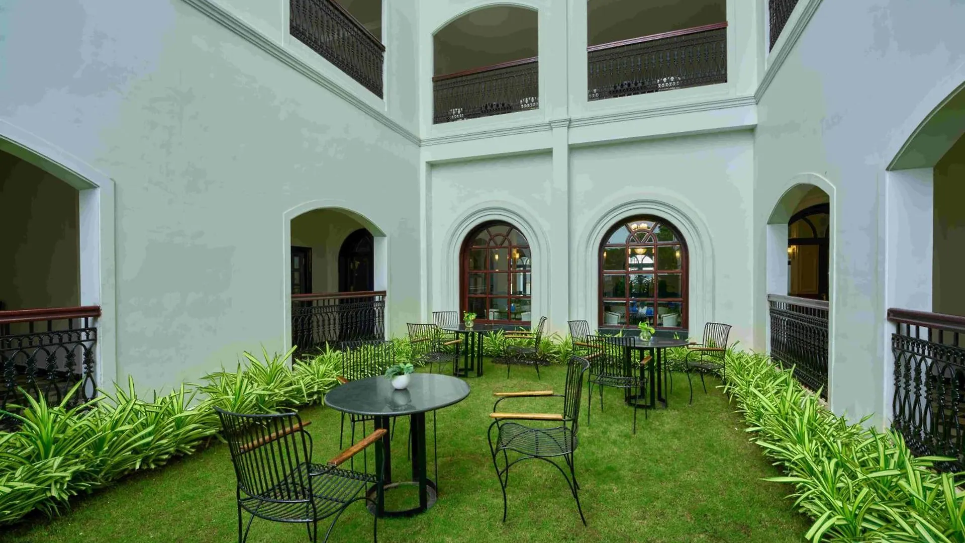 The Old Court House By Abad Hotel Kochi