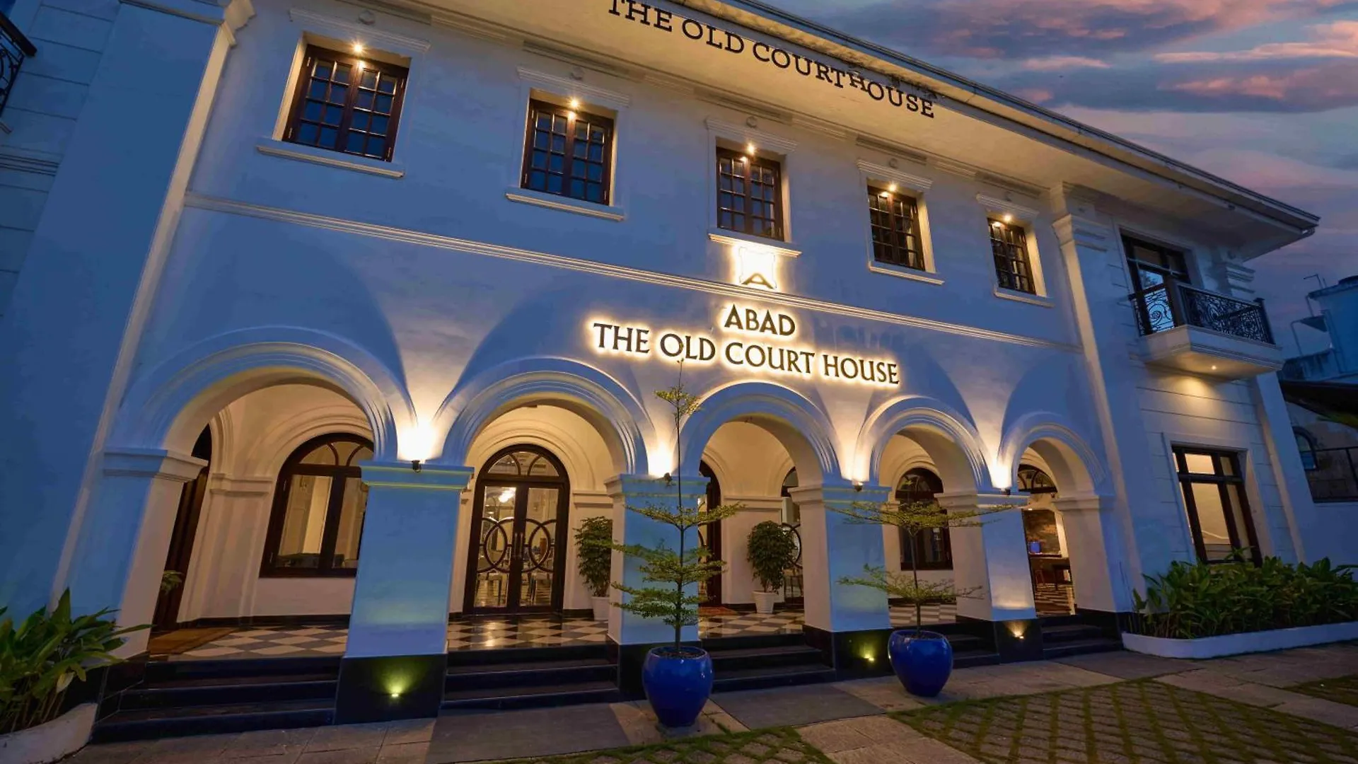 ****  The Old Court House By Abad Hotel Kochi India