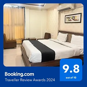 Fabhotel Prime Golden Feather 2* Udaipur